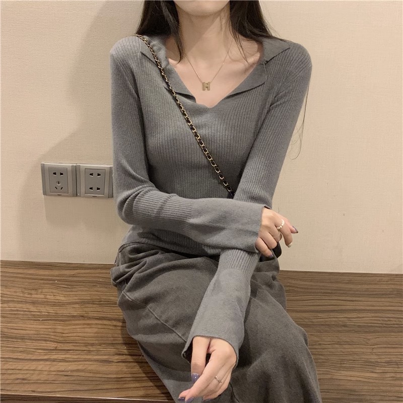 Sweet and spicy gray V-neck sweater for women, spring casual long-sleeved pullover top, stylish and slim-fitting inner stretch bottoming shirt