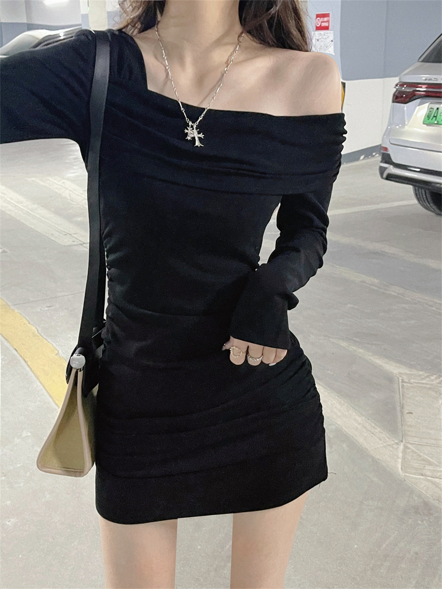 實拍法式性感一字肩長袖連衣裙女秋冬修身顯瘦包臀裙子