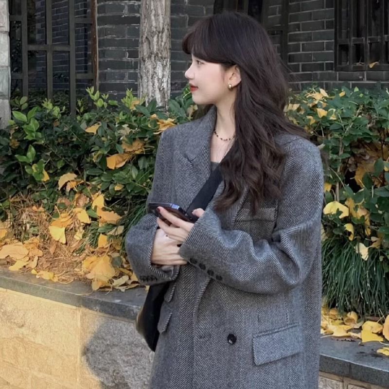 2023秋冬季新款灰色中長款毛呢大衣西裝外套女小個子高級感赫本風