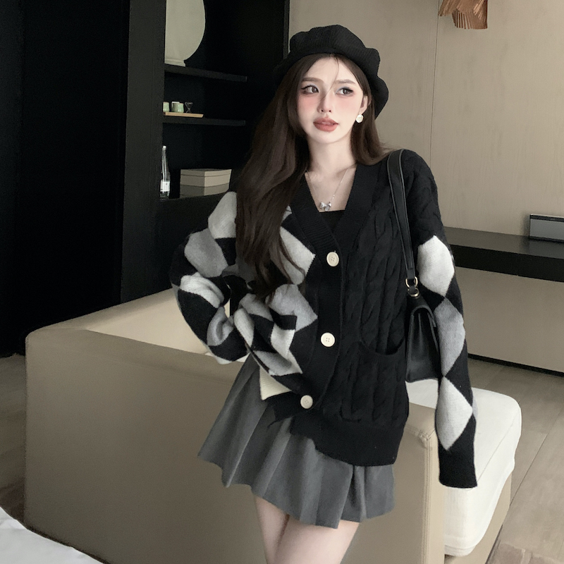 實拍 英倫學院風毛衣秋季女小眾菱格設計感拼接開衫外套