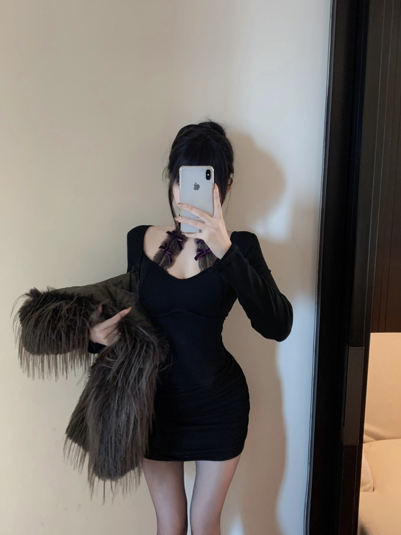 實拍 掛脖蕾絲長袖針織連衣裙女秋冬聖誕裙辣妹修身包臀短裙