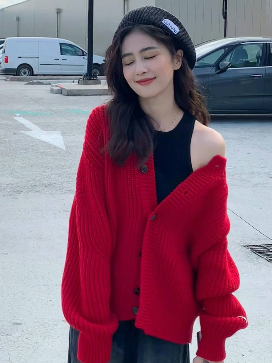 法式慵懶風紅色圓領長袖針織開衫毛衣外套上衣女