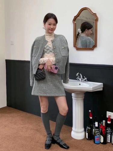 名媛气质纯色羊毛套装女2023冬季新款小香风时尚显瘦两件套