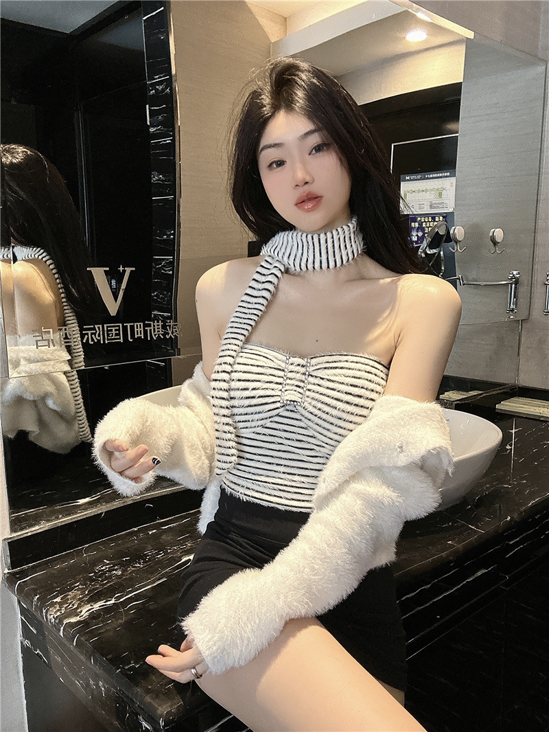 實拍條紋掛脖抹胸上衣女秋冬內搭軟糯毛茸茸背心