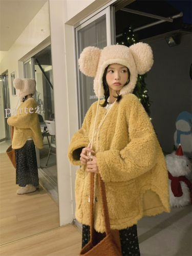Actual shot of retro casual round neck high-end loose sunset yellow fur warm jacket