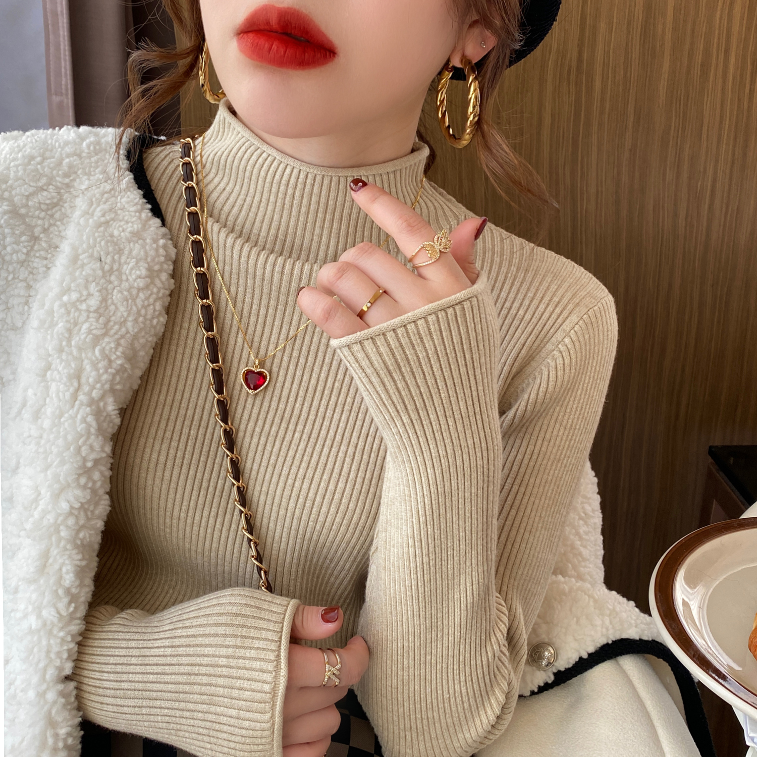 半高領毛衣女秋冬加厚新款2023白色打底衫內搭半修身針織上衣