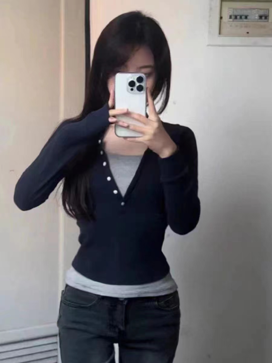 秋冬季韓版修身假兩件撞色純欲掛脖設計感針織長袖T恤女針織上衣