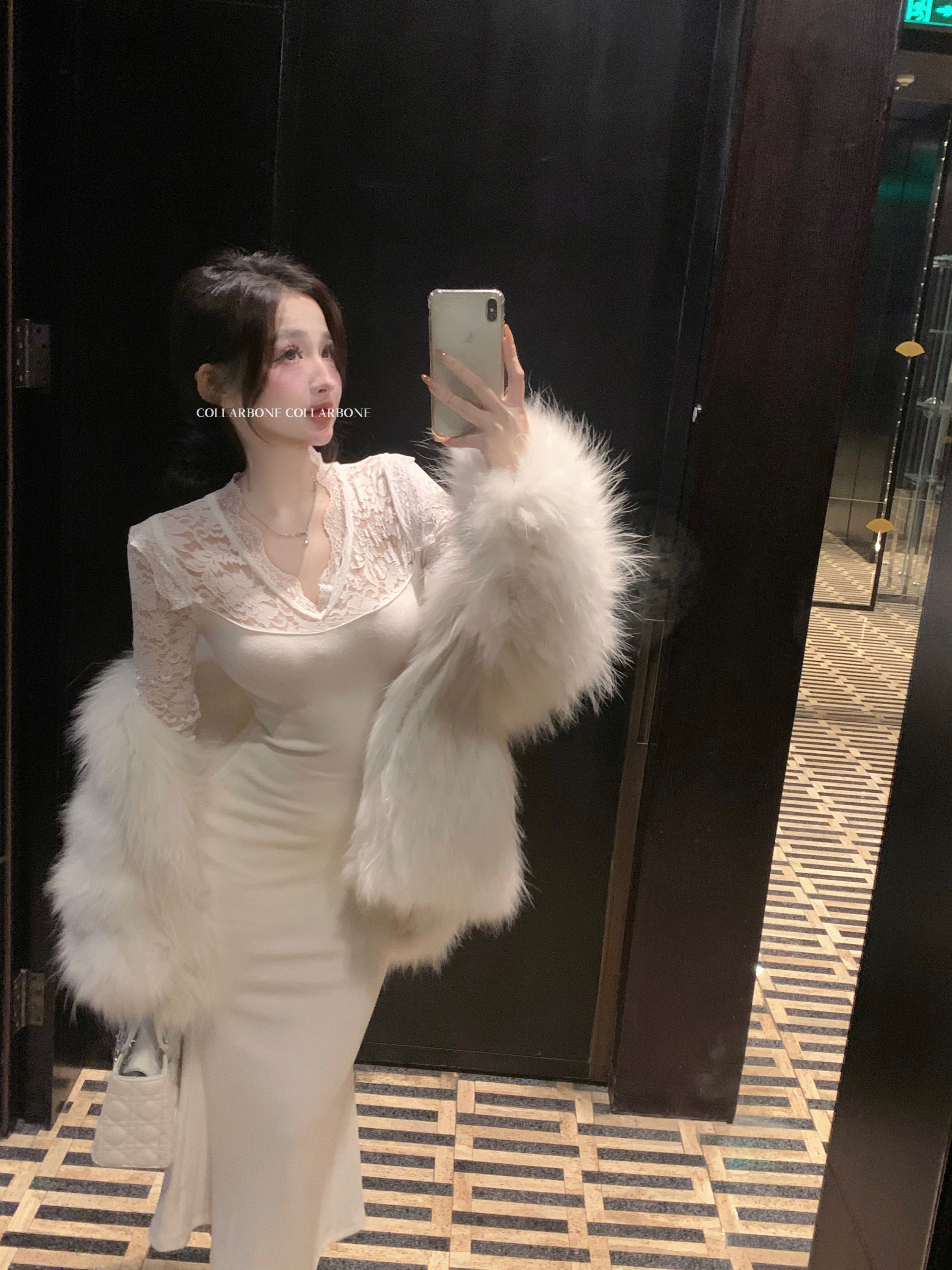 實拍~純欲氣質高級感蕾絲拼接v領長袖打底中長款修身連衣裙