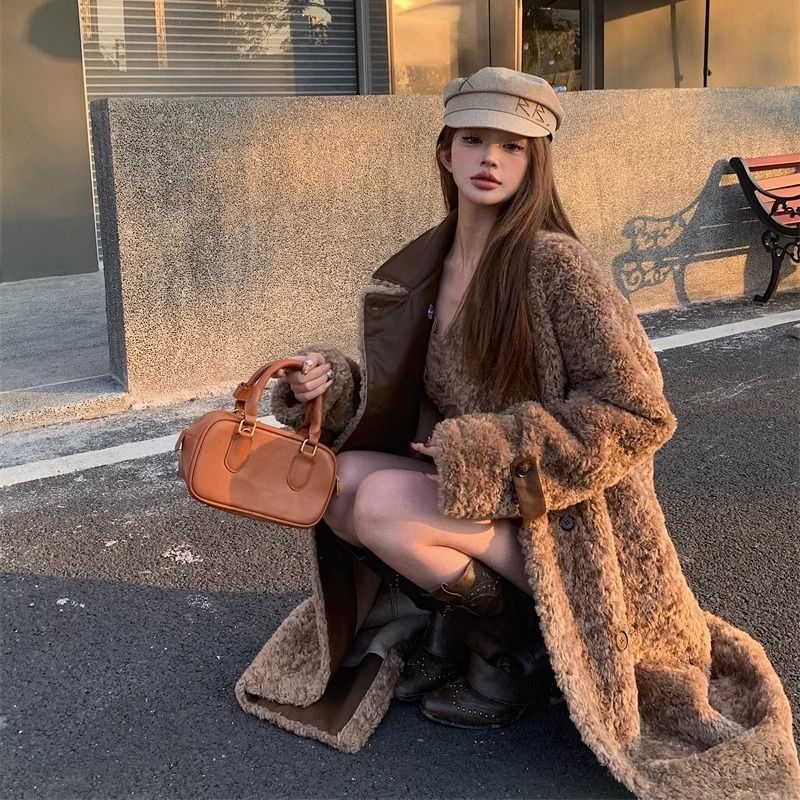 Leather splicing fur coat for women winter 2023 new high-end long thickened ladylike temperament long-sleeved coat