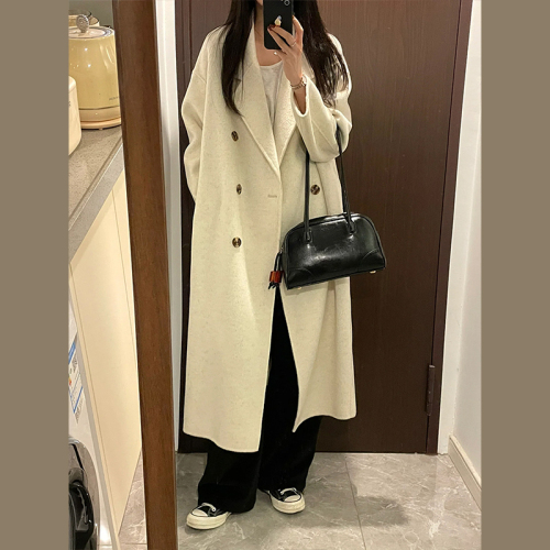 Oatmeal color long woolen coat for women  new autumn and winter Korean style small woolen coat with high quality