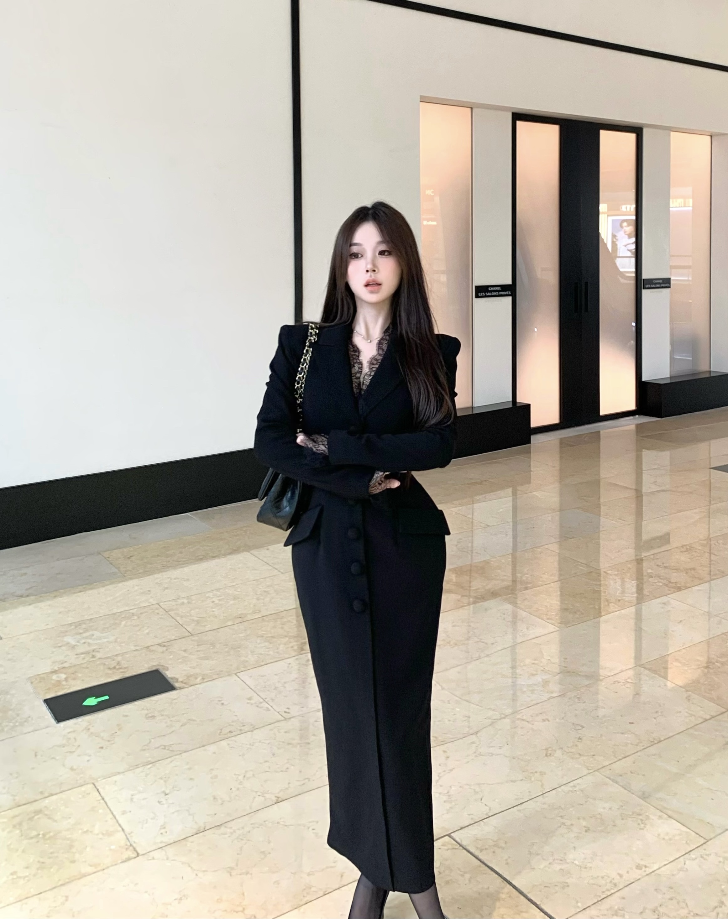 Women's lace V-neck lapel single-breasted waist pocket mid-length slit suit skirt looks slim