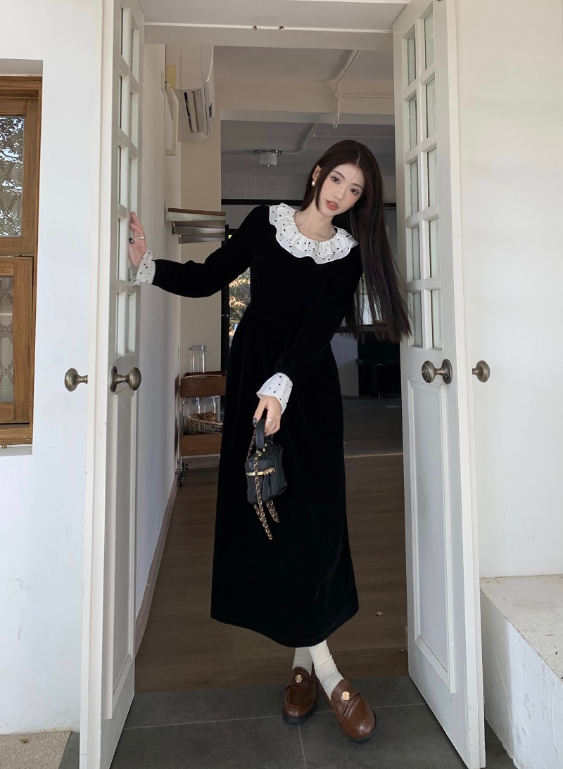 法式荷葉領絲絨連衣裙女秋冬氣質高腰a字裙赫本風收腰顯瘦長裙子