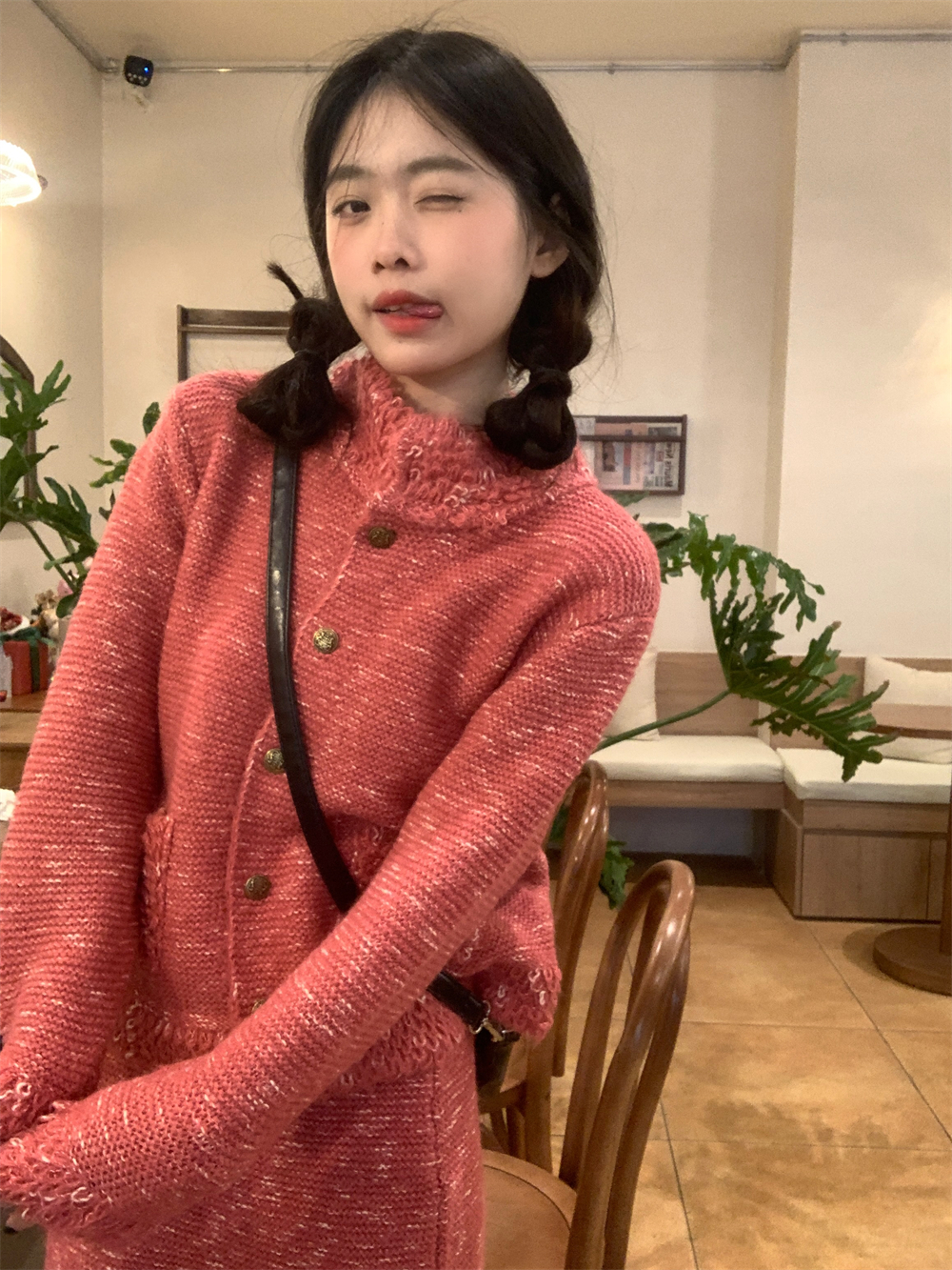 實拍秋冬甜美聖誕穿搭套裝重工蜜桃粉毛衣上衣針織兩件套