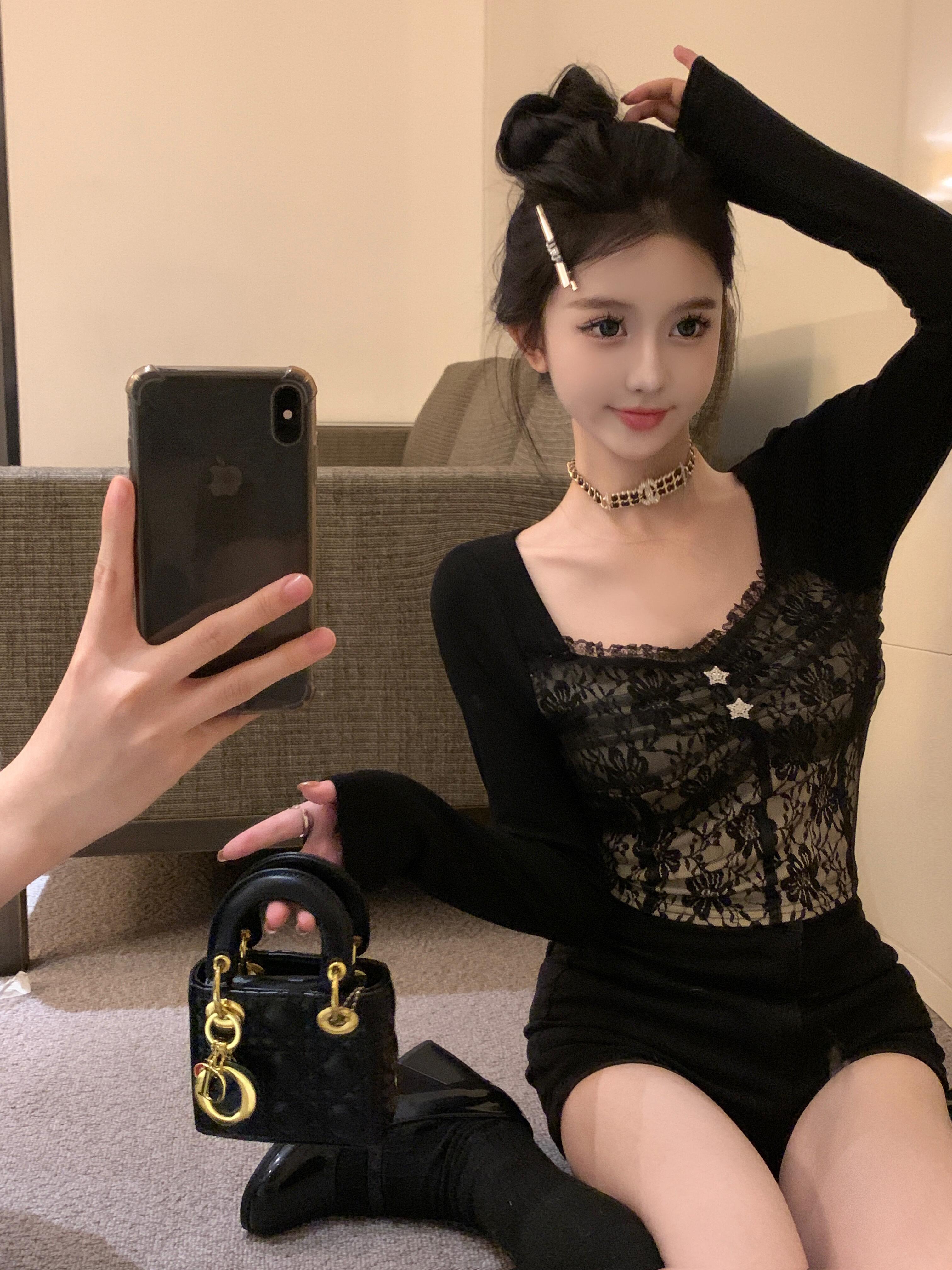 實拍 純欲辣妹少女感拼接蕾絲花邊方領修身長袖打底上衣