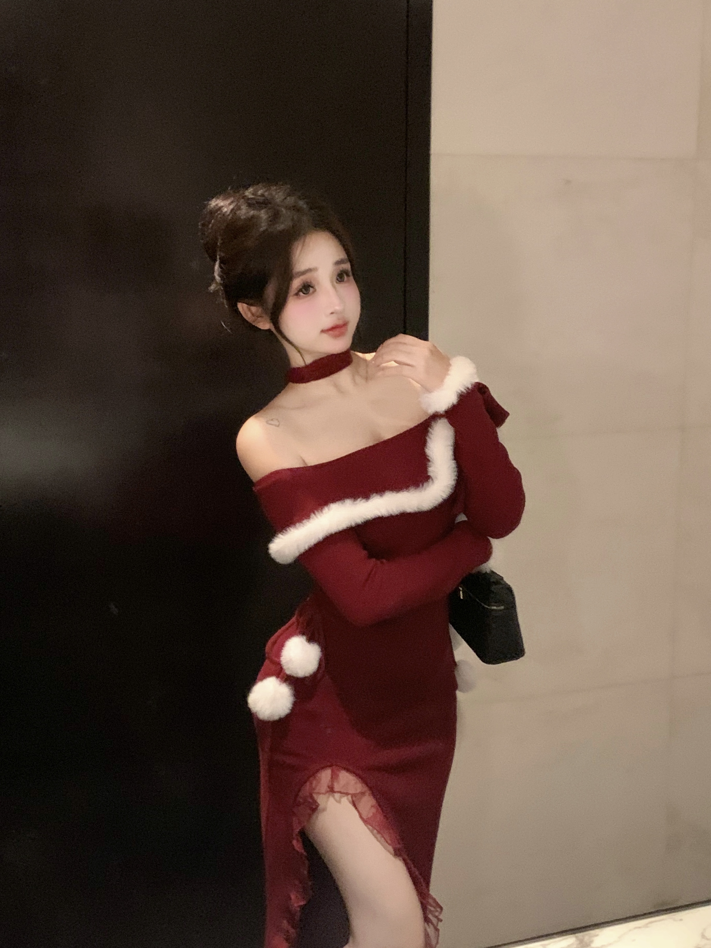 實拍~性感聖誕紅一字肩設計感掛脖長袖連衣裙高開叉打底裙