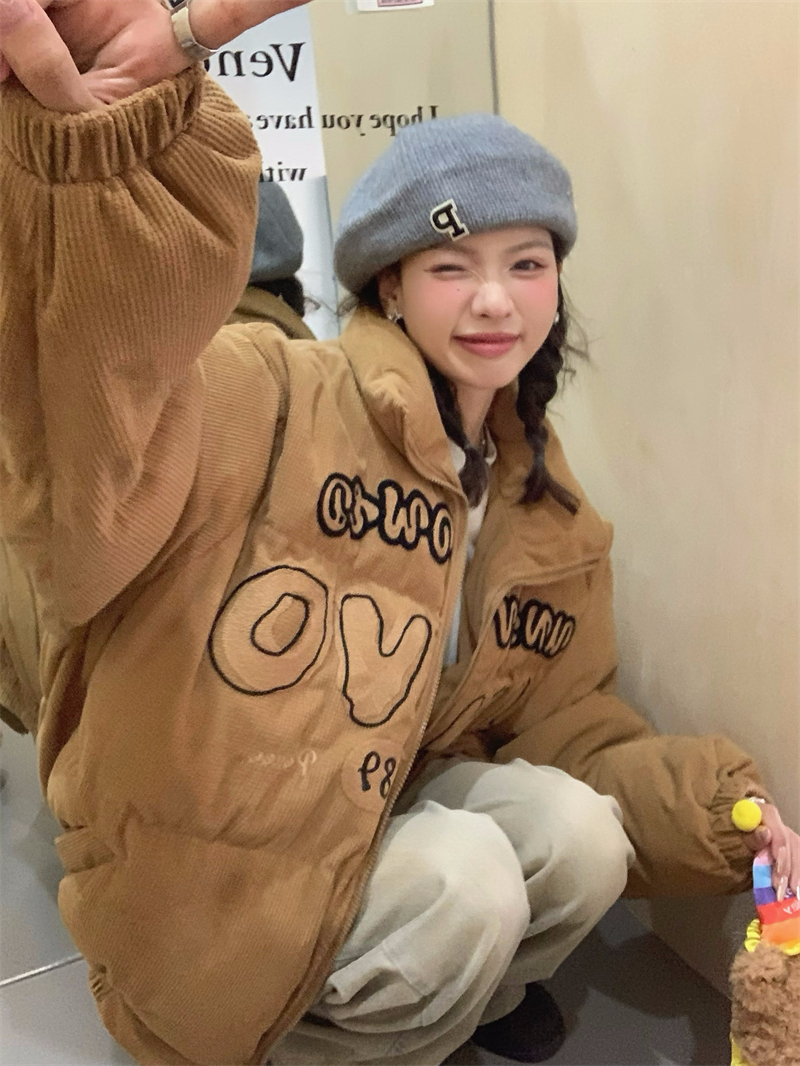 Actual shot of winter thickened stand collar warm corduroy embroidered cotton jacket