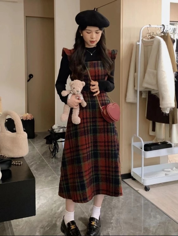 小奶蓋 秋冬收腰顯瘦格紋氣質顯白聖誕紅毛呢背心裙