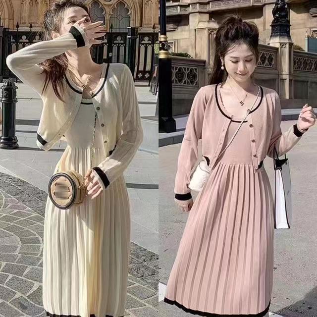 時尚套裝女2023秋季新款韓版修身吊帶連衣裙+針織圓領開衫兩件套