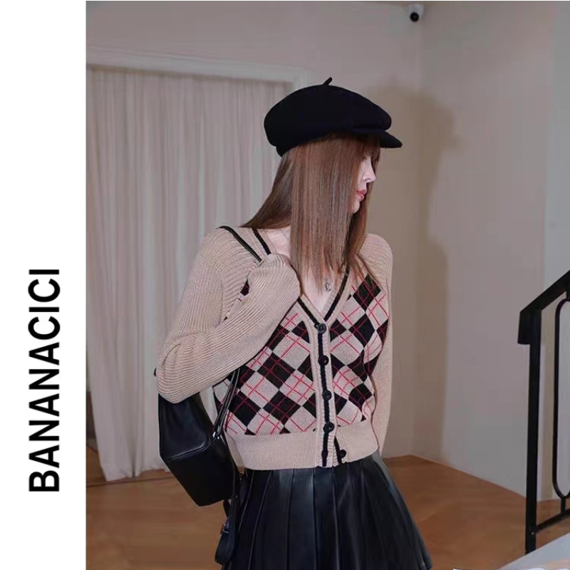 BANANA CICI2023 new winter retro college style diamond pattern loose contrast sweater cardigan women's top