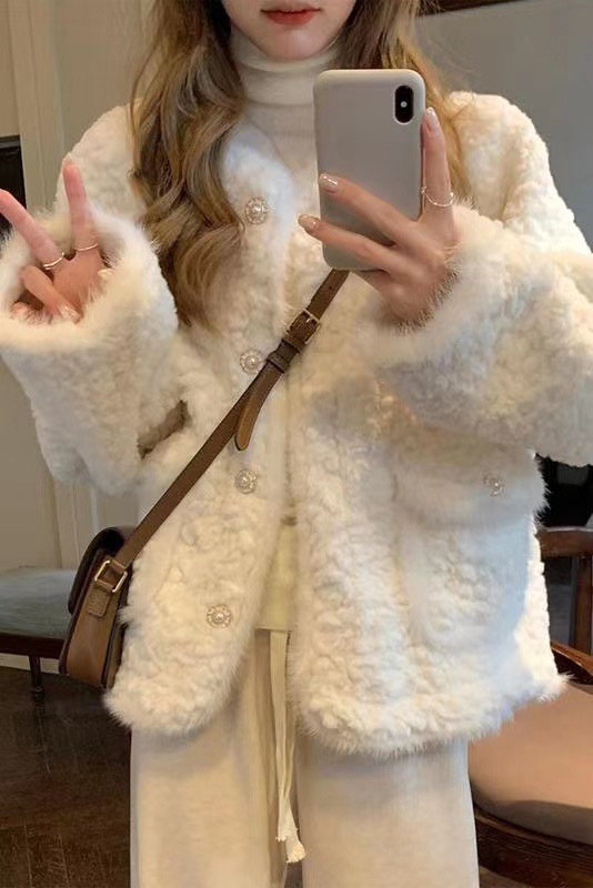 Imitation rabbit fur small fragrant style short coat for women in autumn and winter 2023 new loose slimming thickened warm plush top