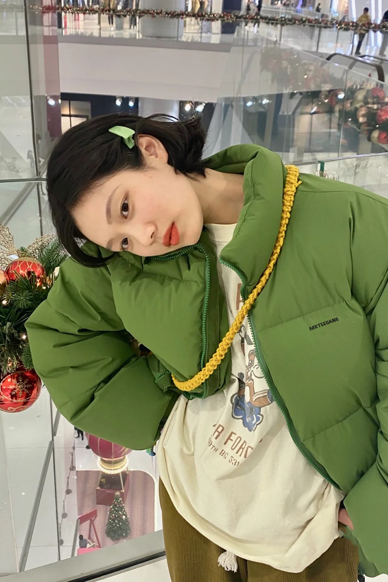 Green short down jacket for women 2023 new small couple thickened bread coat Korean style cotton coat