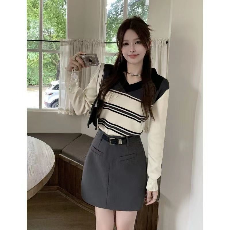 百搭顯瘦拼色針織衫女秋季設計感學院風甜美小眾氣質v領時尚上衣