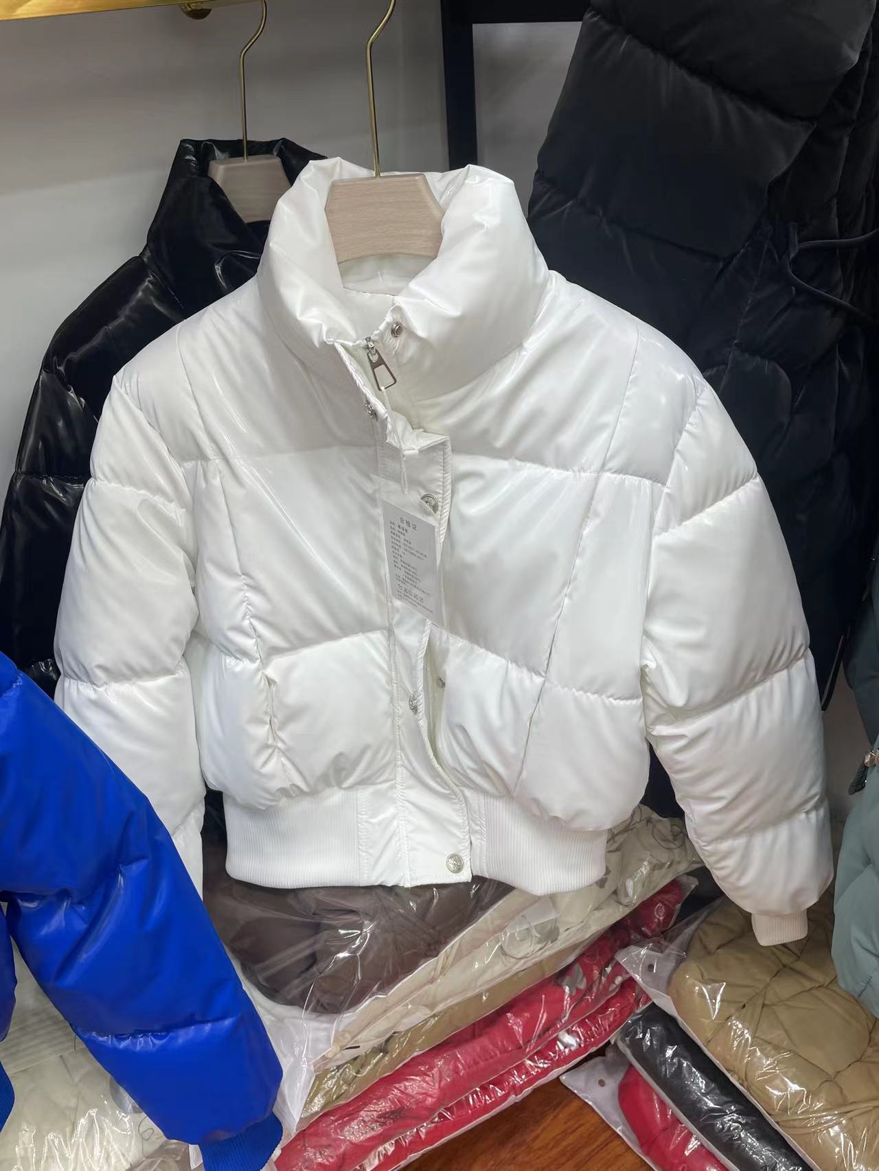 Actual shot of 2023 autumn and winter new Korean style women's clothing, no-wash waterproof short style thickened solid color cotton clothes