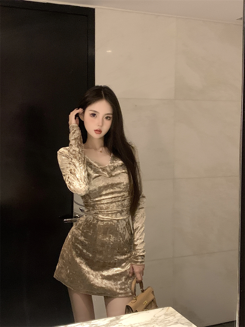 實拍~氛圍感辣妹性感長袖連衣裙女收腰鏤空露背顯瘦氣質短裙
