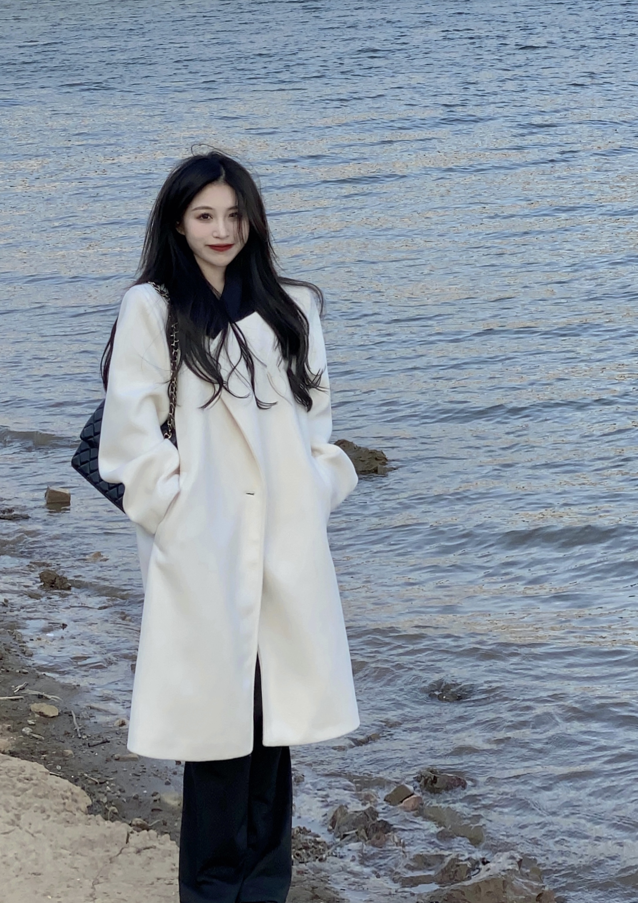 Real shot of black and white stitching suit women's coat 2023 new autumn mid-length over-the-knee coat