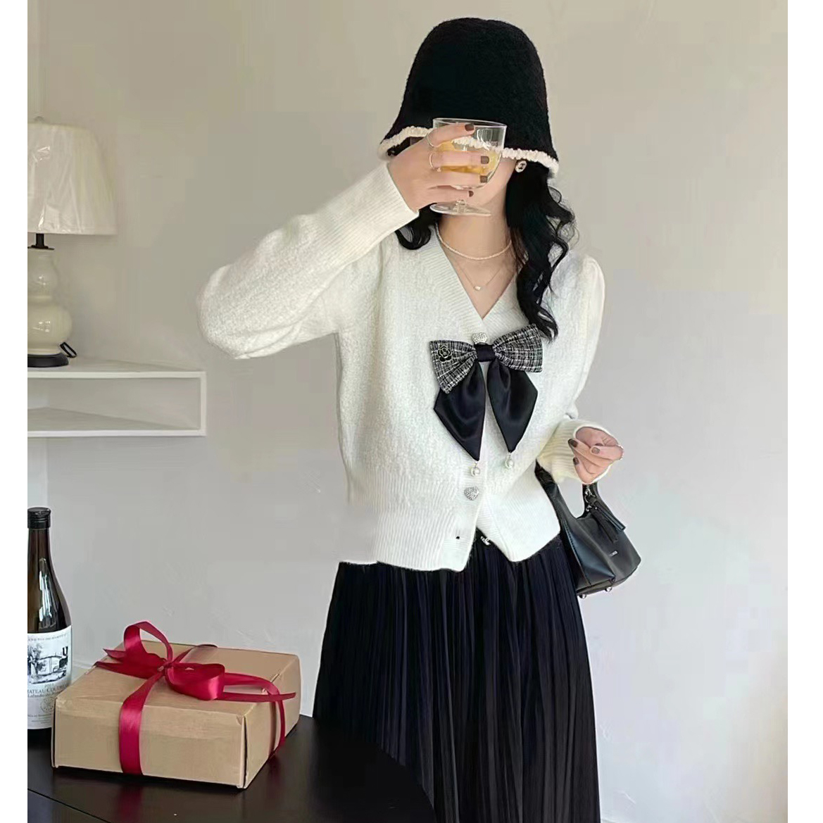 法式小香風V領針織開衫秋款新款女外衣穿蝴蝶結長款上衣毛衣外套