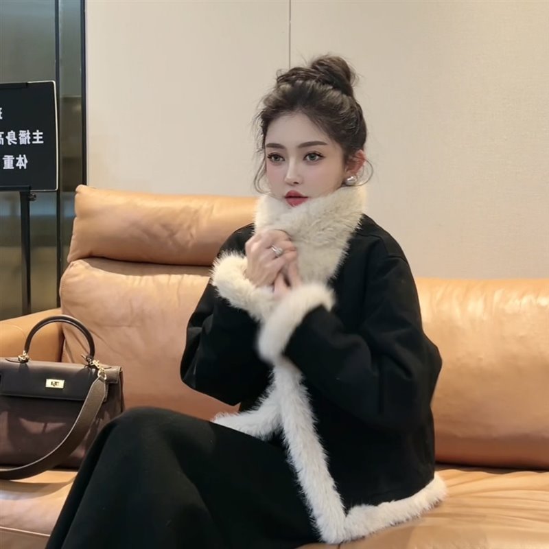 珍珠定製K19 馥鬱黑茶~毛毛拼接牛仔羽絨外套 ?時尚潮流 K19