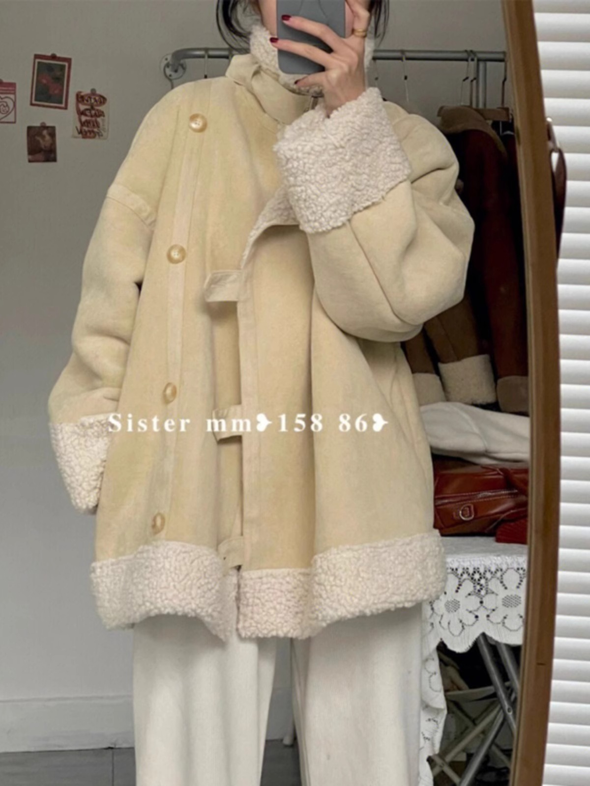 Short lamb wool coat for women 2023 autumn and winter new lamb wool fur all-in-one winter coat thickened light mature style cotton coat