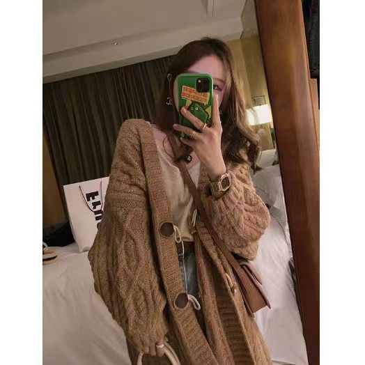 牛角扣麻花毛衣開衫外套女秋冬新款寬鬆慵懶風溫柔針織開衫中長款