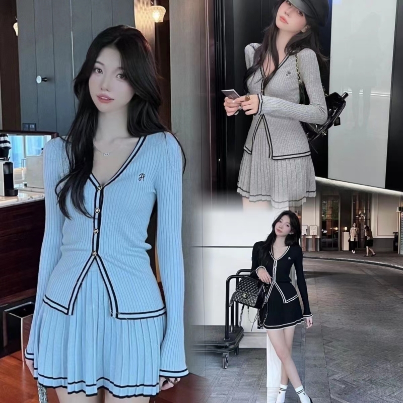 2023 new autumn two-piece set, noble, slim and elegant, small fragrant style, waist-cinching button, long-sleeved short skirt knitted suit