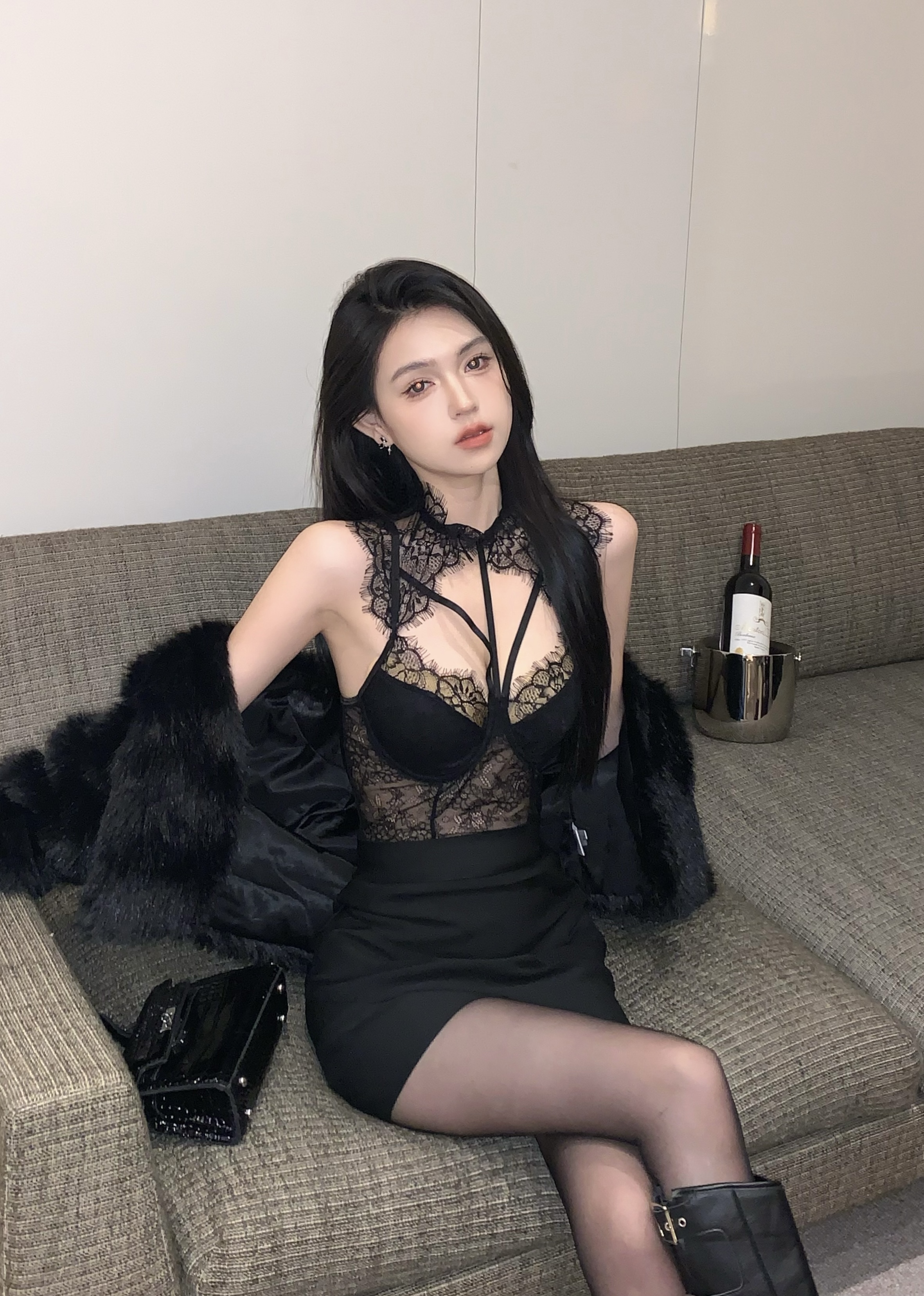 實拍 純欲掛脖蕾絲吊帶小背心性感女人氣質修身連體內搭上衣