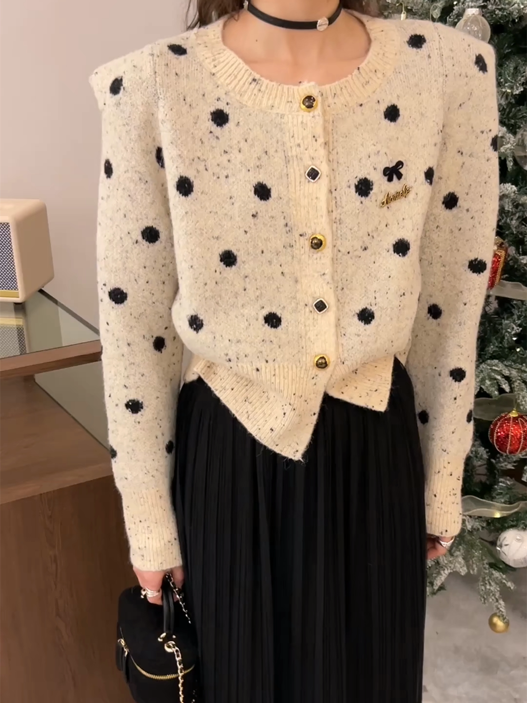 法式圓領針織開衫秋冬季新款女慵懶風紅色單排扣高級外搭毛衣外套