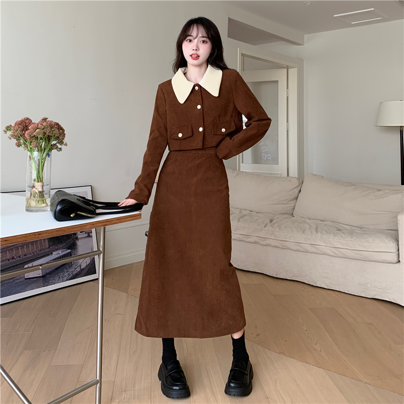 Corduroy two-piece set 2023 autumn and winter large size fat mm small fragrance jacket + skirt suit for women