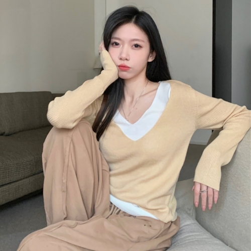 Spliced ​​sweater for women in early spring new style French style lazy style v-neck sweater bottoming shirt loose long-sleeved top