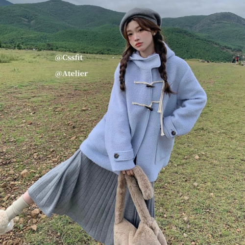 2023 Autumn and Winter Hepburn Style Fashionable Design Horn Button Jacket Korean Style New Simple Small Woolen Jacket