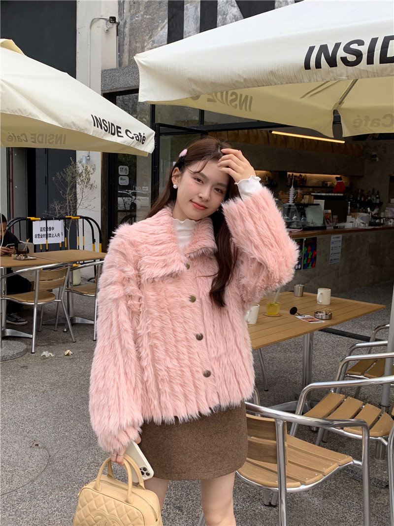 Real shot of Korean style ins sweet big lapel long hair thickened cardigan jacket