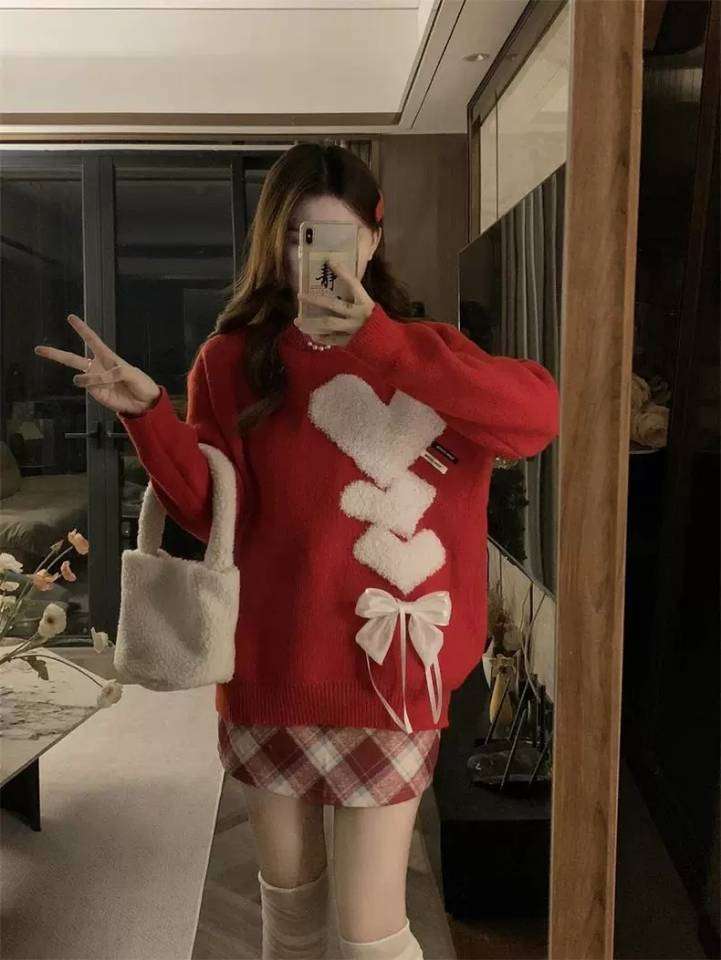 洋氣紅色慵懶風毛衣中長款女冬2023新款設計感愛心拼接寬鬆針織衫