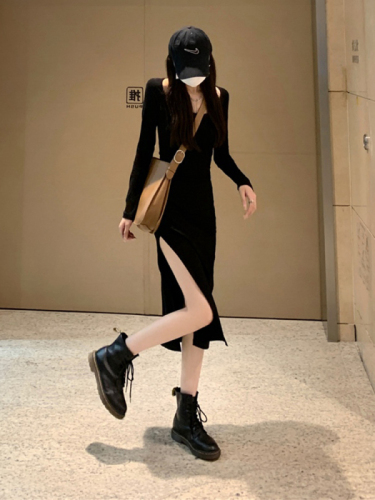 2023年新款春秋装法式赫本风气质纯欲性感开叉黑色方领连衣裙子女