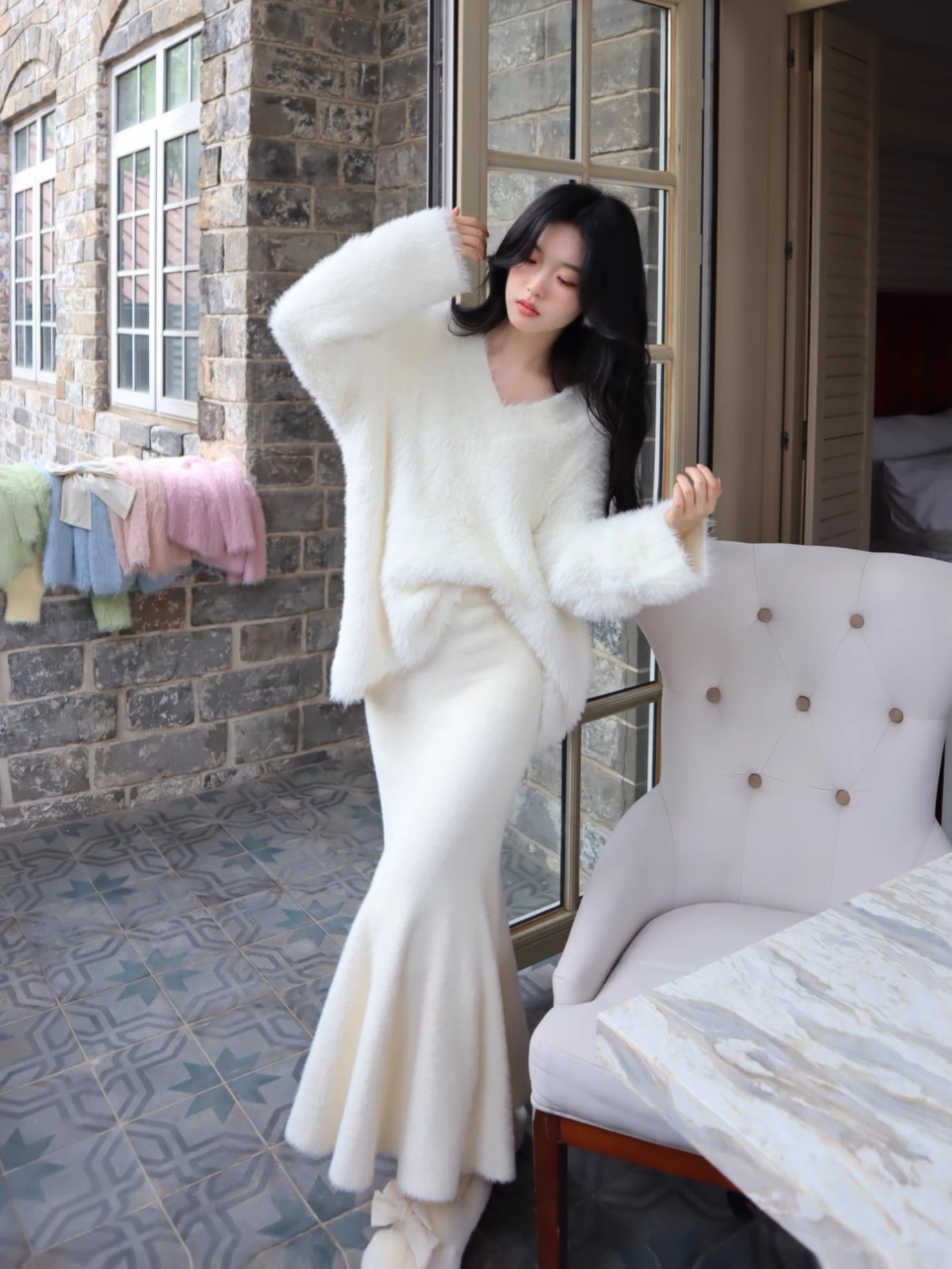 Blovelan絨沐極光 氣質溫柔純色簡約V領彩虹毛衣水貂絨上衣女秋冬