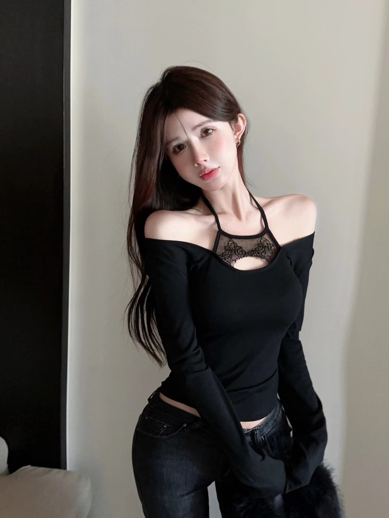 實拍~長袖修身蕾絲掛脖別致黑色性感辣妹純欲打底衫設計上衣T恤女