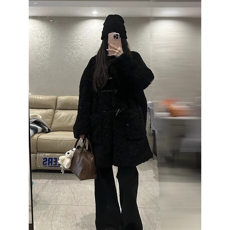 Lamb wool sherpa jacket for women, autumn and winter 2023 new style, beautiful jacket that is popular this year, high-end