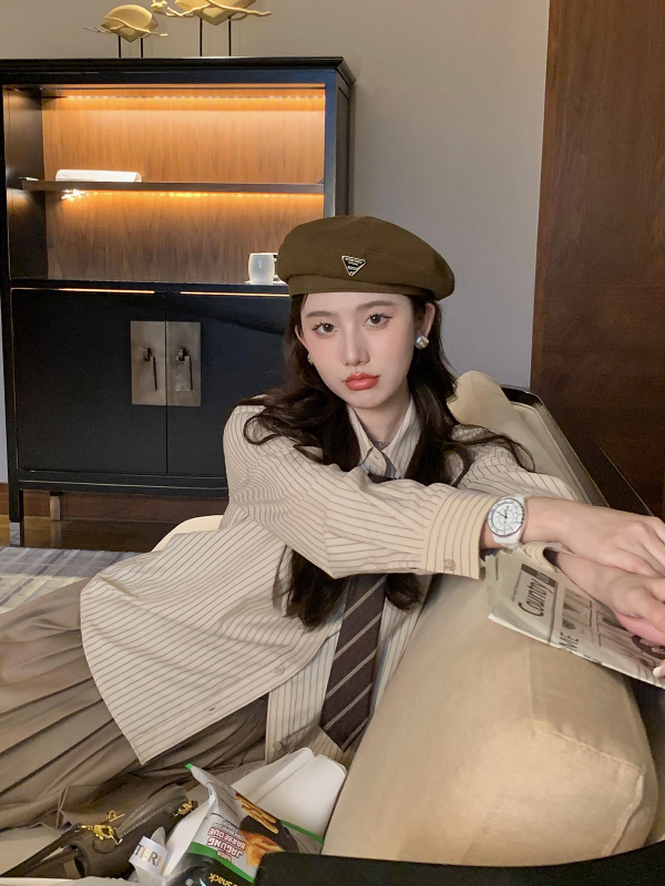 蕎蕎qiao 2024春秋新款長袖復古直筒寬鬆版型別致休閒條紋襯衫女