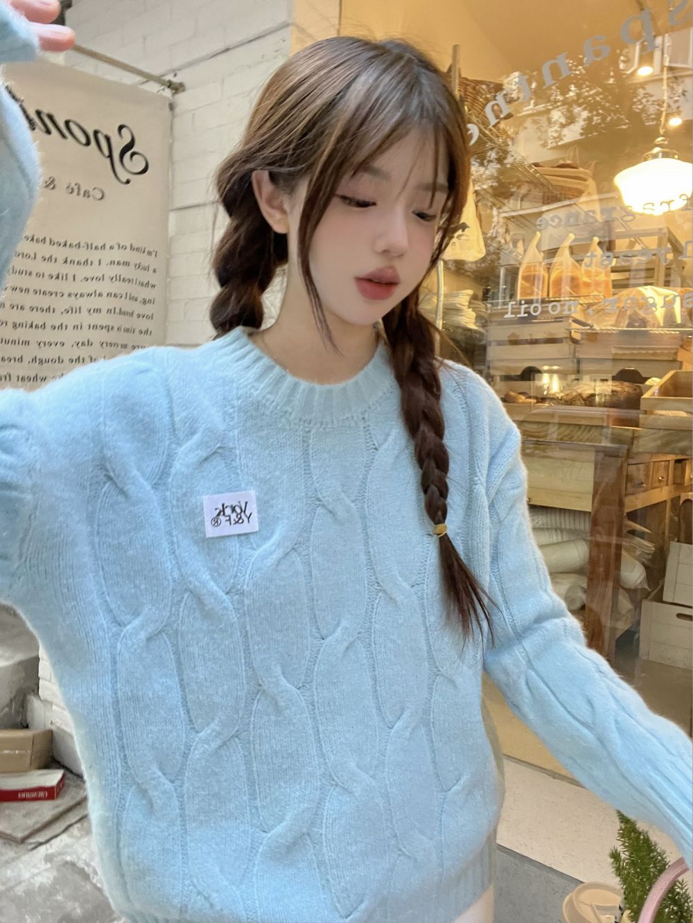 實拍三標齊寬鬆慵懶圖標麻花圓領減齡毛衣女