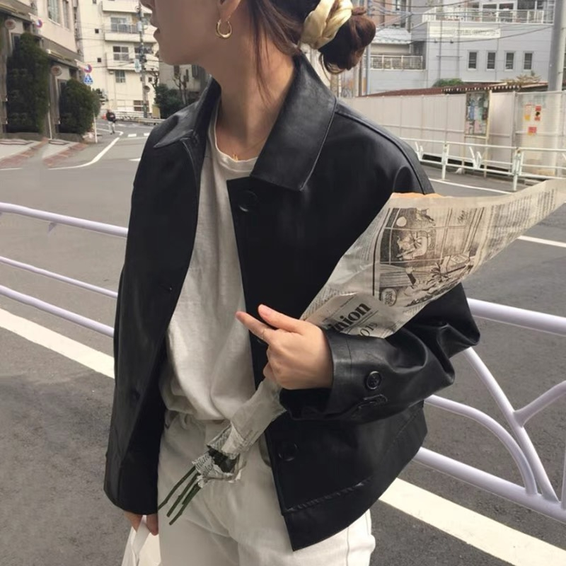 South Korea's 2023 new autumn style retro handsome motorcycle simple loose short jacket imitation leather jacket for women