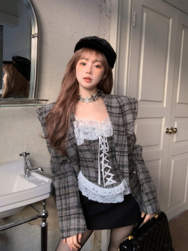 Real shot ~ Retro plaid long-sleeved suit short jacket small fragrant style waisted Korean suit top