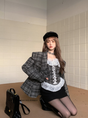 Real shot ~ Retro plaid long-sleeved suit short jacket small fragrant style waisted Korean suit top